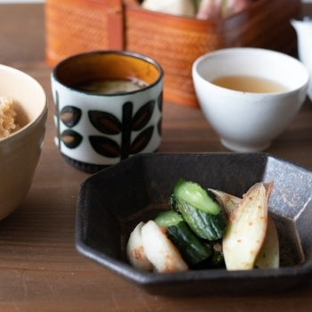 ume)【三年熟成】そのまんま梅の床・てんさい糖 250g無農薬・自然栽培の梅を、 天然塩だけで漬けて三年熟成した梅干を使用