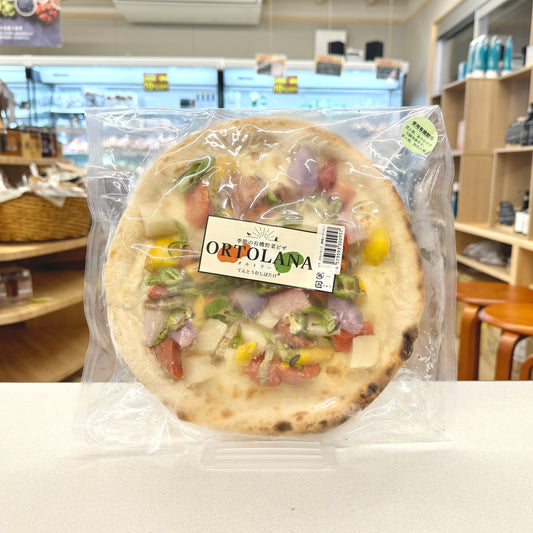 季節の有機野菜ピザ オルトラーナ 野菜とベーコン