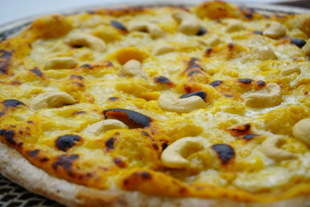 かぼちゃのピザ スペルト小麦100%全粒粉 保存料・着色料不使用　totonoi　pizza